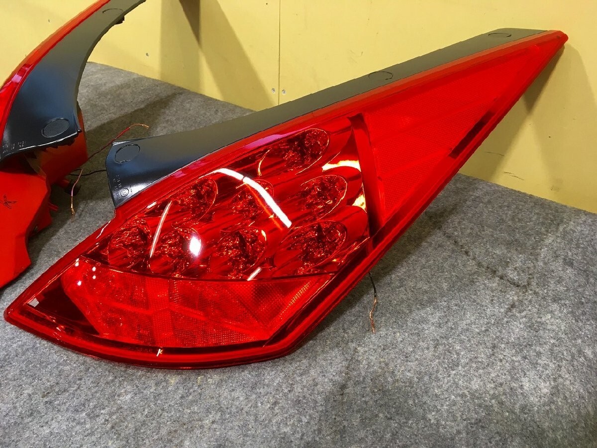Nissan Z33 Fairlady Z 350Z Late model Tail Lights Rear Lamps set