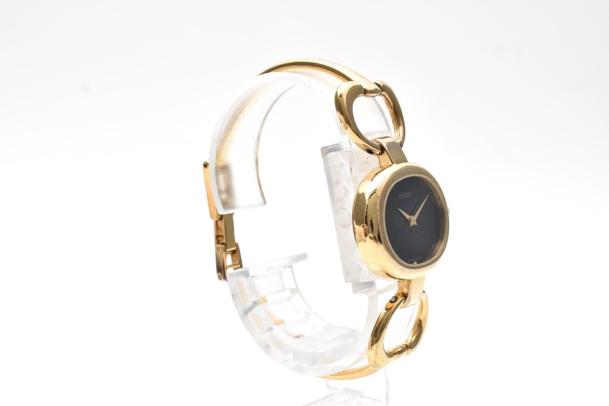 Exc 5 GUCCI 1600 Gold 26mm Black Dial Bangle Quartz Women's Watch