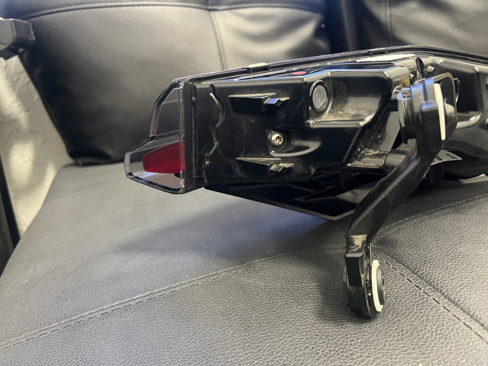 2019-2022 Lamborghini Urus Left Side Tail Light (Driver Side) Quarter Mounted
