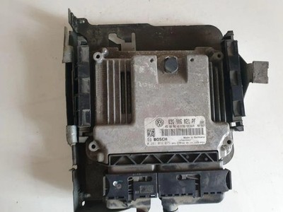 VW CADDY III Furgon 2KA, 2KH, 2CA, 2CH Motorsteuergerät ECU 34099243