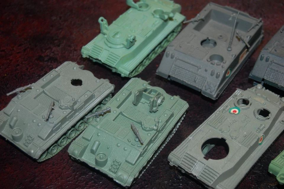 Scala HO Lotto Miniature Atlantic Mezzi Corazzati Veico OOP 1970's non dipinti - Immagine 4 di 4