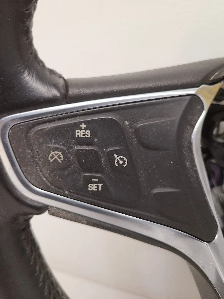 Chevrolet Equinox 2018 18 volante cuero negro 84932488     Foto 2 de 4