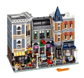 LEGO Creator Expert 10255 Assembly Square 4002pcs Factory Sealed