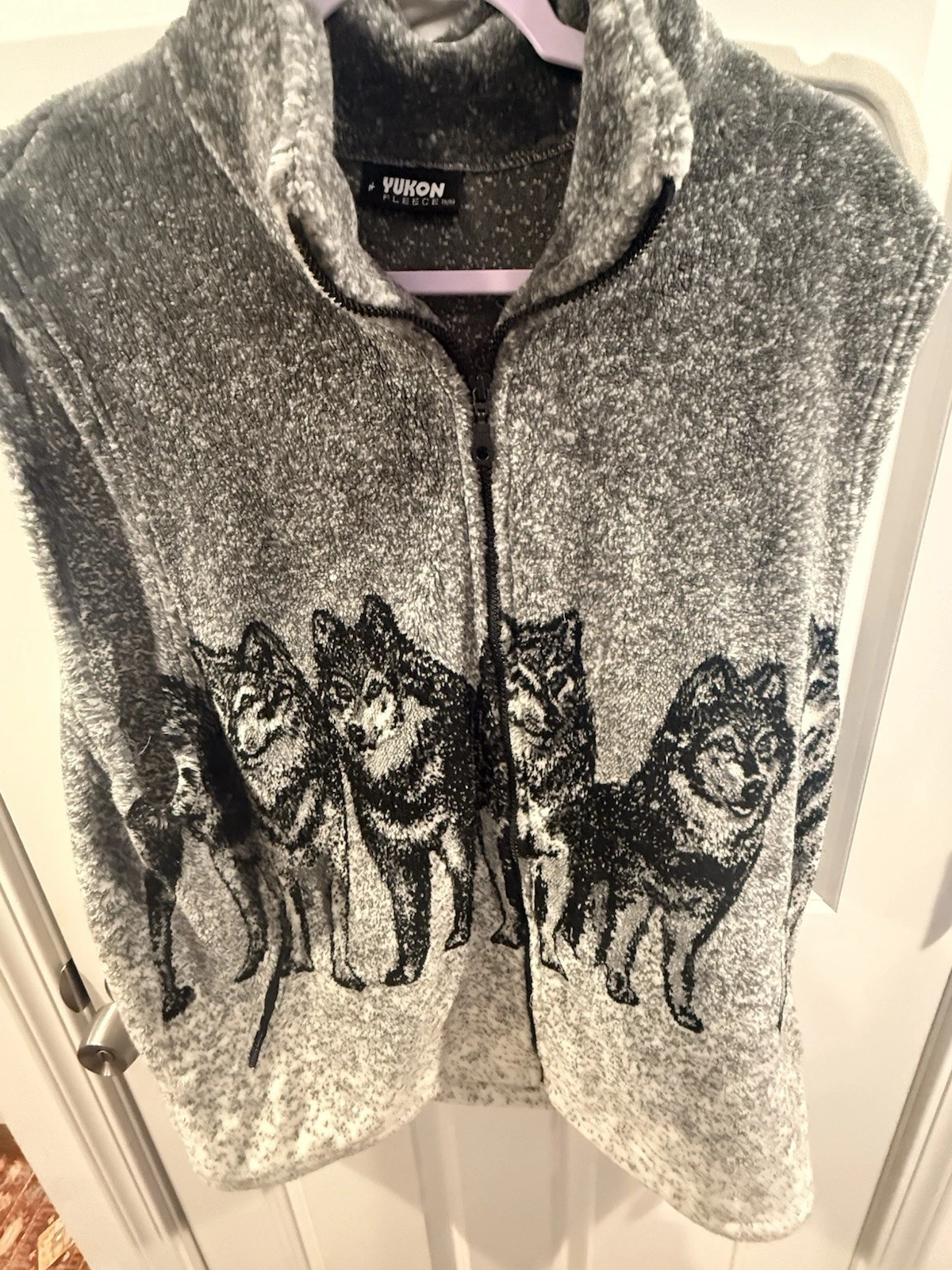 Vintage Wolf Fleece Vest Jacket Sherpa Warm Overprint Nature Beautiful