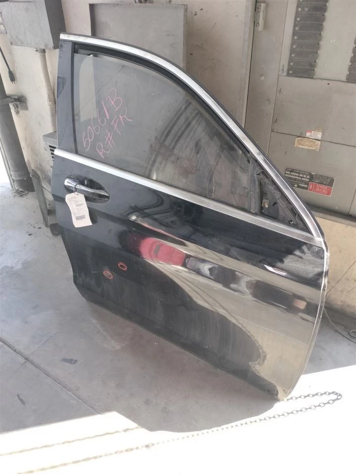 BLK RIGHT FRONT DOOR ASSEMBLY 2016-2022 MERCEDES-BENZ GLC300 Foto 3 de 4