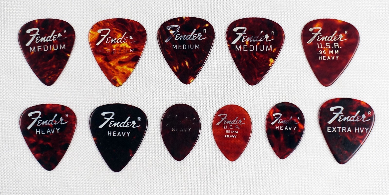 Lot of 38 Vintage Fender Guitar Picks Tortoise White Pink Blue Teardrop