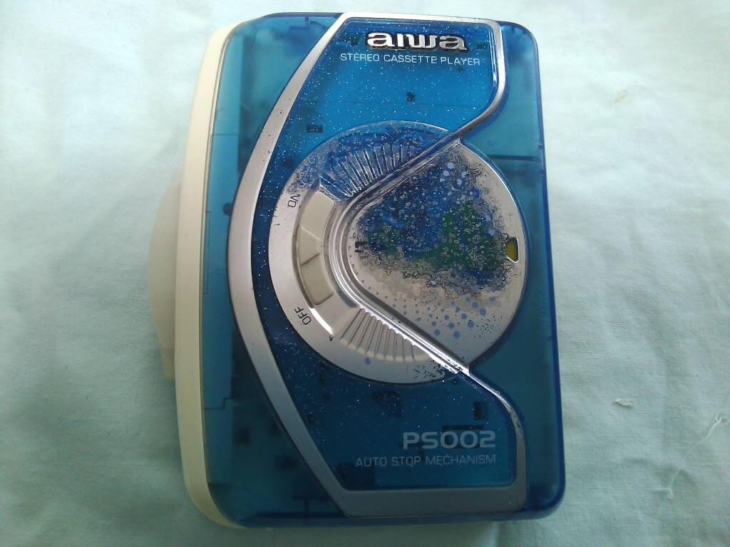 AIWA HS-PS002 Portable Stereo Cassette Player Blue Walkman AIWA HS-PS002 Portable Stereo Cassette Player Blue Walkman