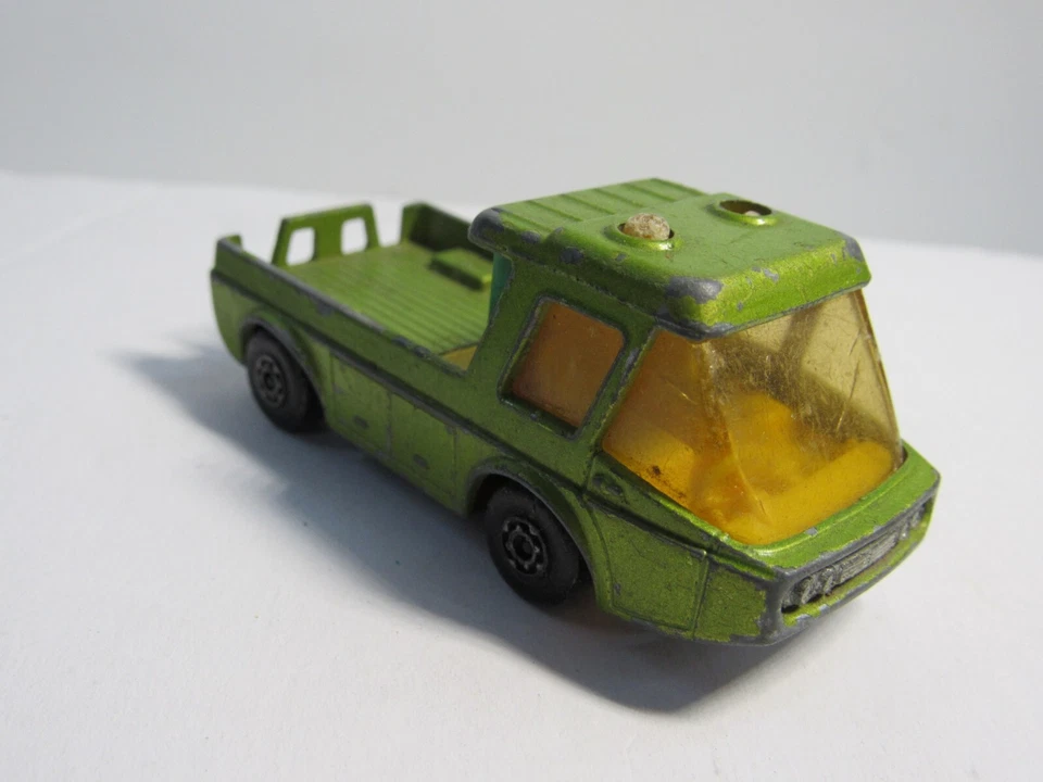 2 GREEN TOW TRUCKS Matchbox Superfast Toe Joe  wrecker No. 74 Vtg Lesney C3-42 - Image 2 of 4
