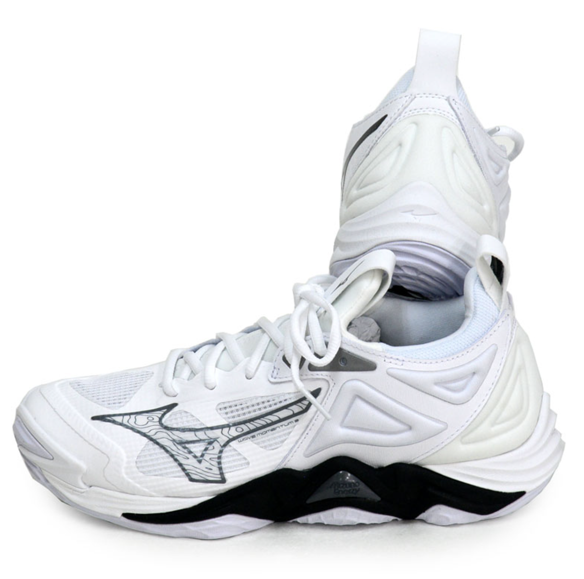 Mizuno Japan Men's WAVE Momentum 3 Low Volleyball Shoes V1GA2312