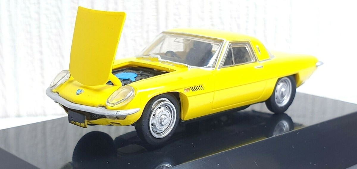 1/64 F-Toys MAZDA COSMO SPORT YELLOW car model w/detailed