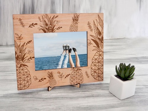 Pineapple Picture Frame Tropical Wood Photo Frame Engraved Housewarming Gift 4x6 - Picture 11 of 11
