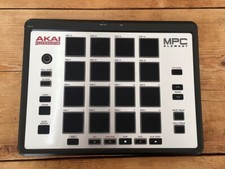 AKAI Professional MPC ELEMENT Music Production Controller 16 Pad Sampler USB