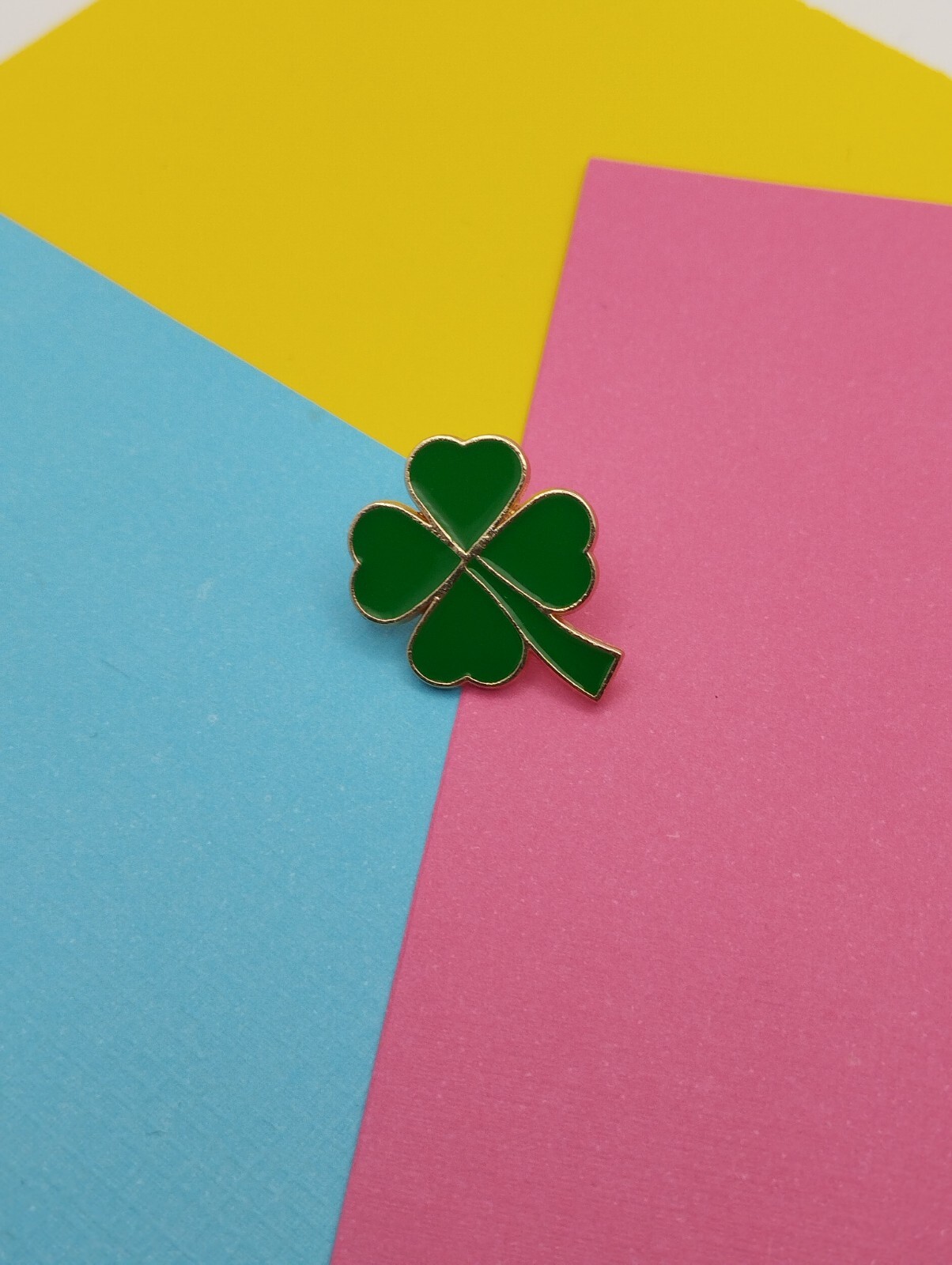 Pin/Anstecker - Kleeblatt, vierblättriges Kleeblatt, Glücksblatt