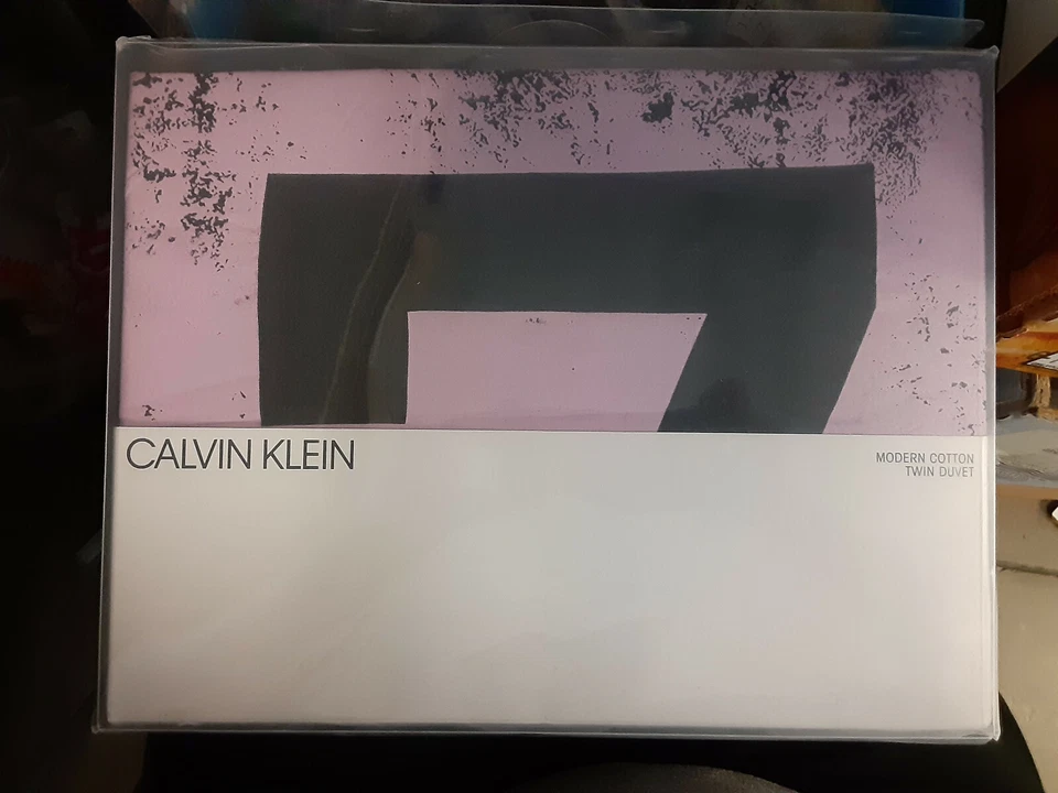 Funda nórdica Calvin Klein moderna de algodón tiro 74 Full Queen silenciada negra púrpura Foto 3 de 4