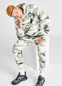 nike boy's sportswear camo club jogger pants