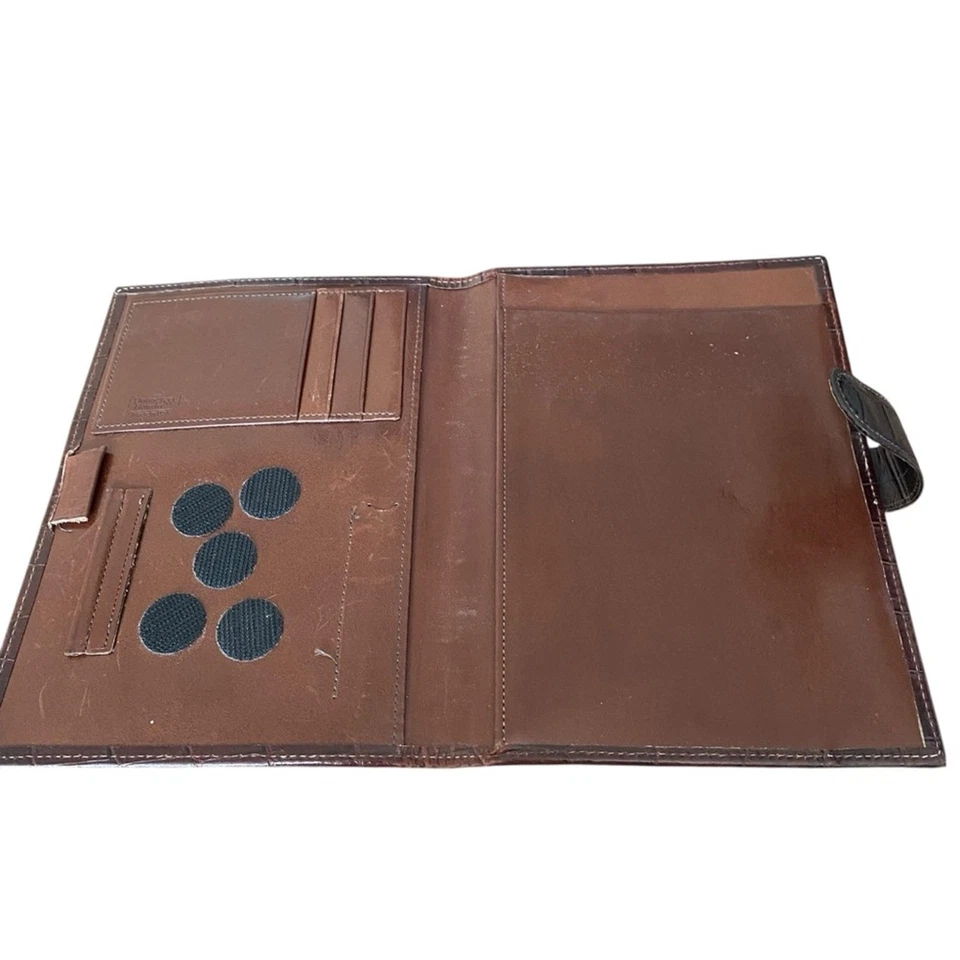 Vintage Dooney Bourke Leather Planner Wallet Embossed Alligator Print Brown 8x6 - Image 4 of 4