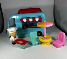 Kidoozie Cruisin Cuisine  Lights and Sounds Food Truck Playset 6” H 9” L