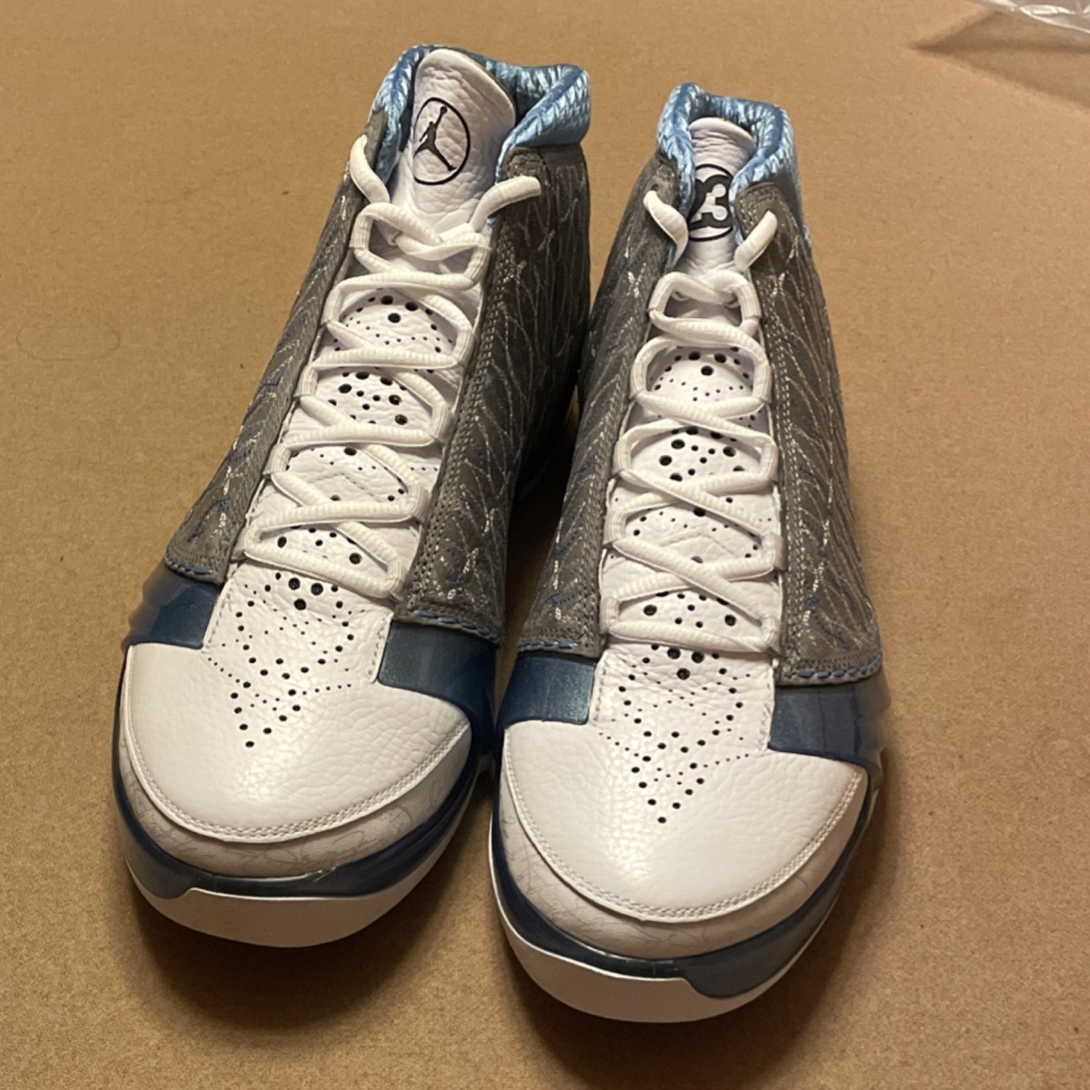 AIR JORDAN 23 XXIII SIZE 11.5 WHITE TITANIUM UNIVERSITY BLUE