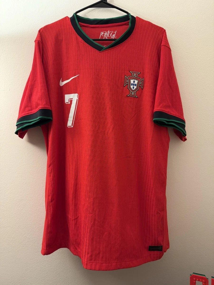 Nike Size XL Cristiano Ronaldo National Team Soccer Fan Apparel