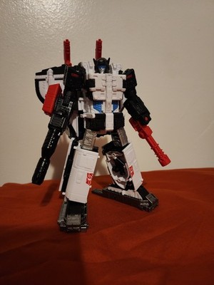 Hasbro Transformers Legacy Velocitron Speedia 500 Victory Galaxy Shuttle