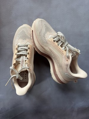 Nike Pegasus Premium Sneaker - Beige - EUR 38.5 - Unisex