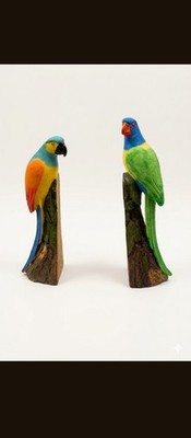 Two Sets Of Birds Stautes