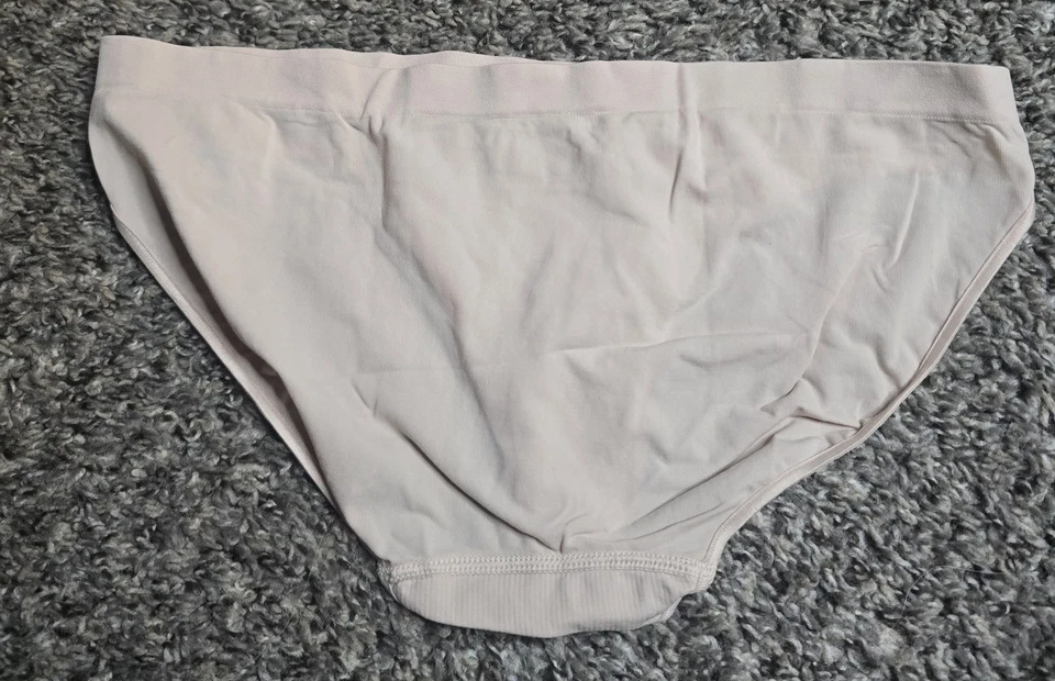 NOVA Calcinha de Biquíni Victoria's Secret VINTAGE ROSA Yoga Sem Costura MÉDIA - Imagem 3 de 4