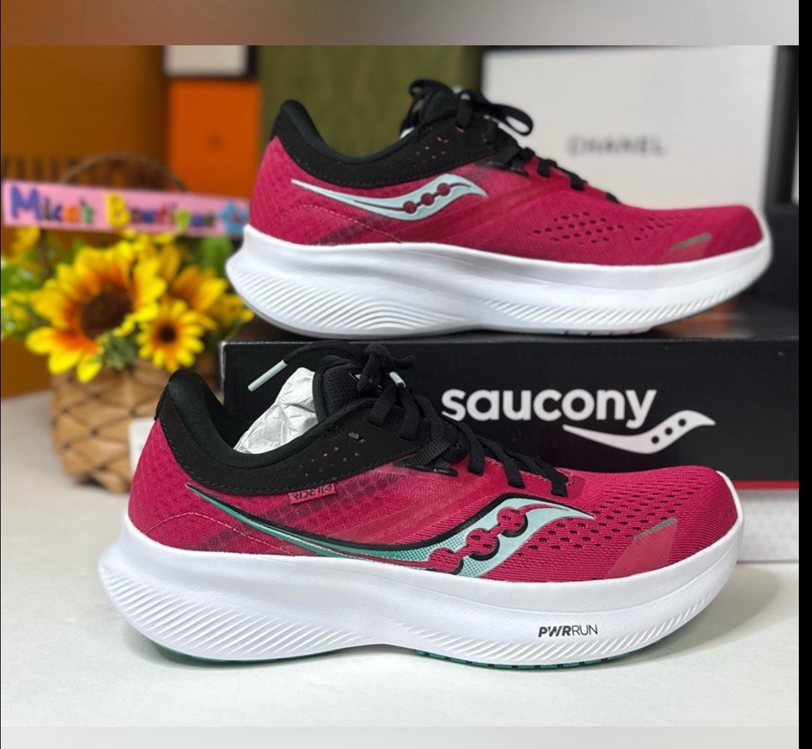 🆕SAUCONY Women's Pink and Black Athletic Shoes ~Open new in box~ SIZE:7.5”/38 thumbnail 3