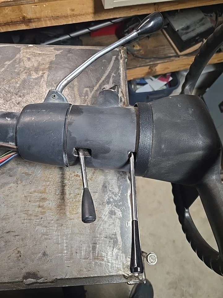 Dodge Ramcharger D150 D250 1982-1987 columna de dirección para camioneta con llave, inclinación 4x4 Foto 3 de 4