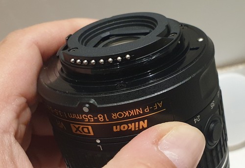Nikon AF-P DX NIKKOR 18-55mm F3.5-5.6 G VR - FUNZIONANTE - COME NUOVO - Foto 10 di 14