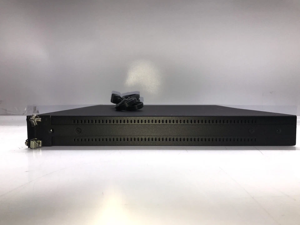 Lantronix SCS4805 Secure Console Server SCS4805U-01 w/Power Cord - Image 3 of 4