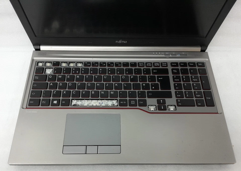 Fujitsu Windows Laptop PC Celsius H770 - i7-7700HQ @ 2.8 - 16GB RAM - 15.6" -... - Image 3 of 4