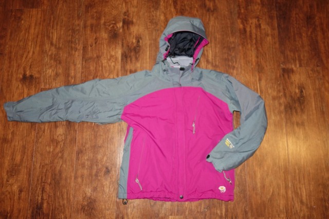 mountain hardwear snowboard jacket