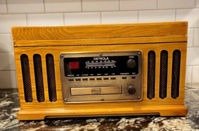 VTG Oak Detrola KM837 Record Player CD Cassette AM/FM Radio - Partially Working