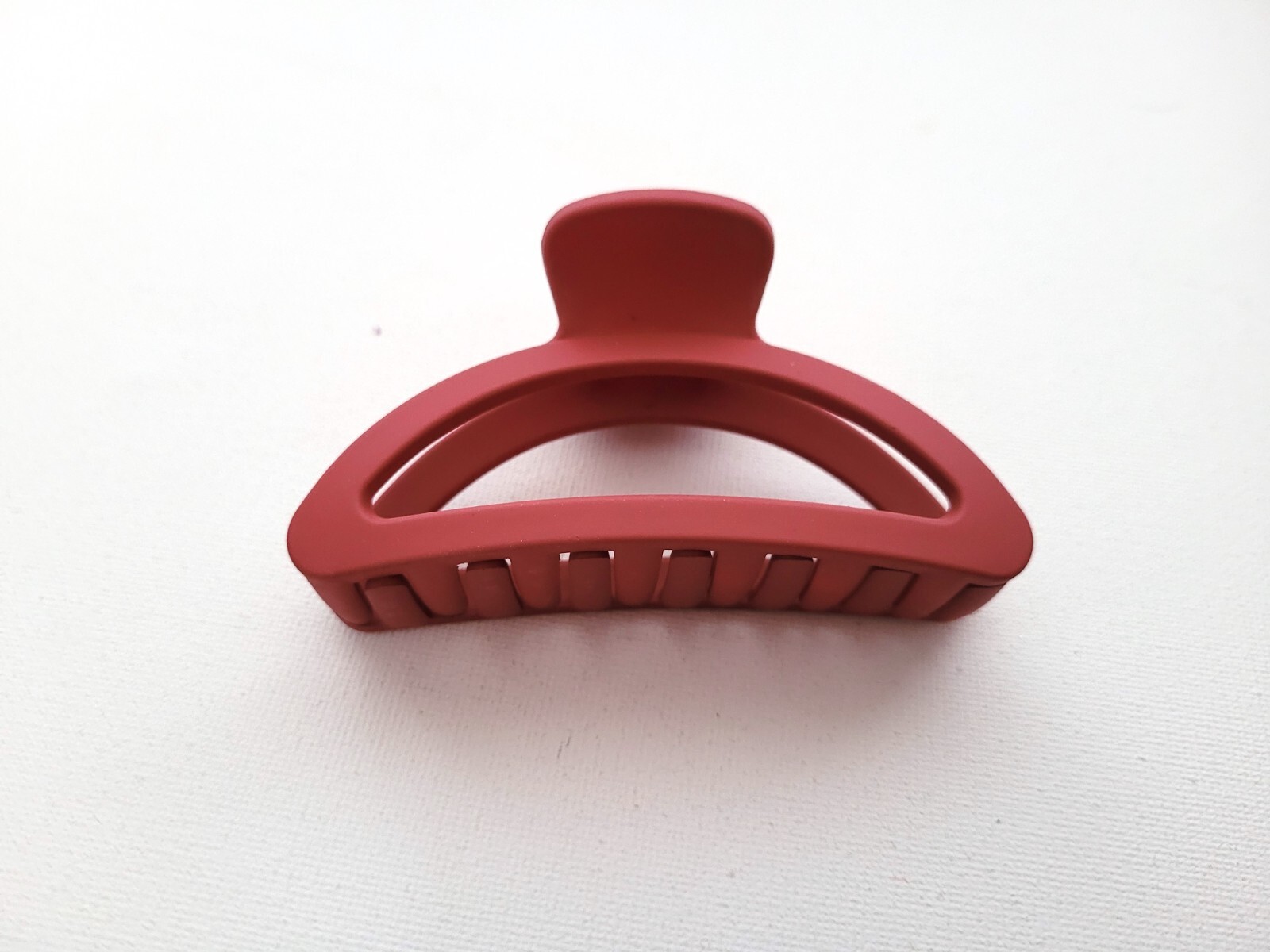 NEW 9cm Red Arched Clamp Claw Hair Clips Fashion