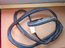 New OEM Paccar Rubber Rear Window Seal for Kenworth KW R42-1052-1904