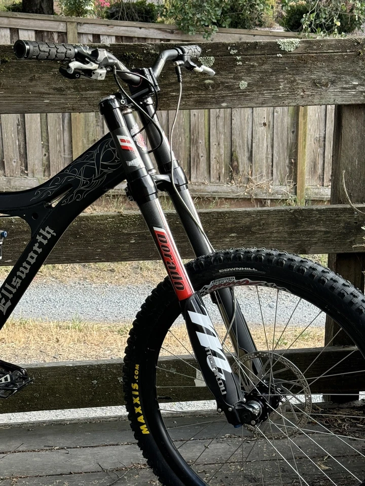 Bicicleta freeride de descenso Ellsworth Dare 2003 Foto 4 de 4