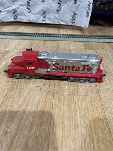 Vintage HO Tyco Santa Fe GP20 5628 