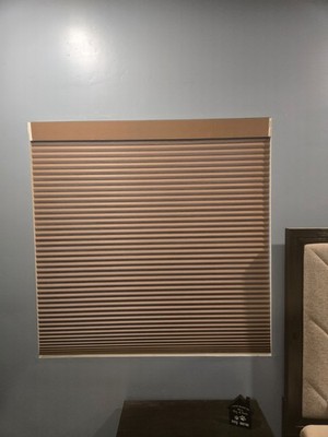Yoolax Smart cellular blinds. Half shading brown. 46'' x 46''. 