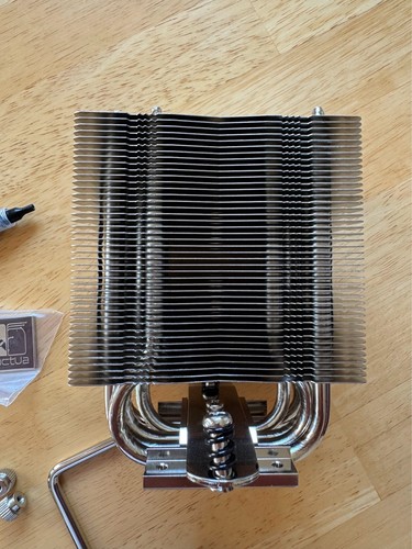 Noctua NH-U9S, Premium CPU Cooler with NF-A9 92mm Fan (Brown) Complete w/ Box - Photo 4/9