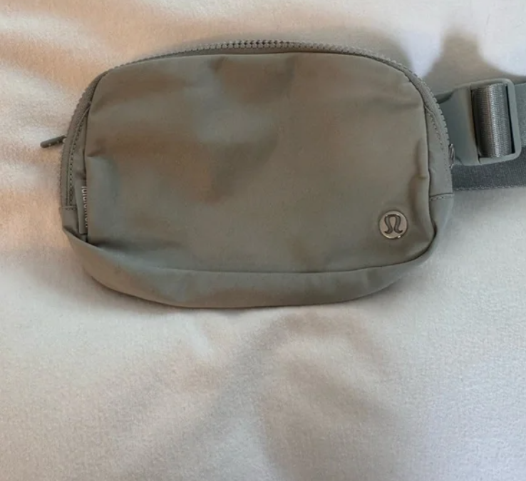 NWT Lululemon Everywhere Belt Bag 1L Green Gray Adjustable Strap Ships Fast from USA