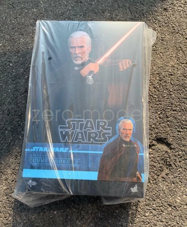 1/6 Hot Toys MMS496 Star Wars Episode II Attack of the Clones Count Dooku - Image 3 of 4