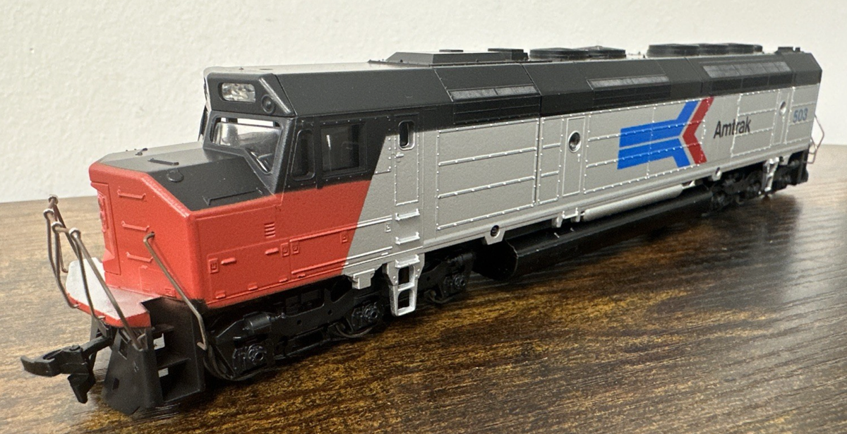 Athearn RTR HO #3624 FP45 Diesel Locomotive - Amtrak #503 Pre
