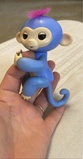 Fingerlings Baby Monkey Liv Purple Cream Pink Hair