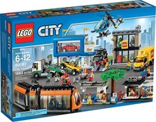 LEGO City 60097 - Piazza della città City Square Town play set fuori Catalogo 