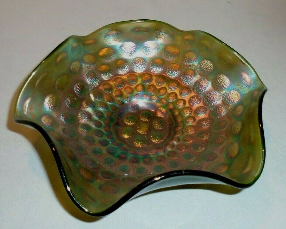 Scalloped Ruffled Rim Fenton Carnival Glass Ruffled Bowl Green Coin Dot 9.5