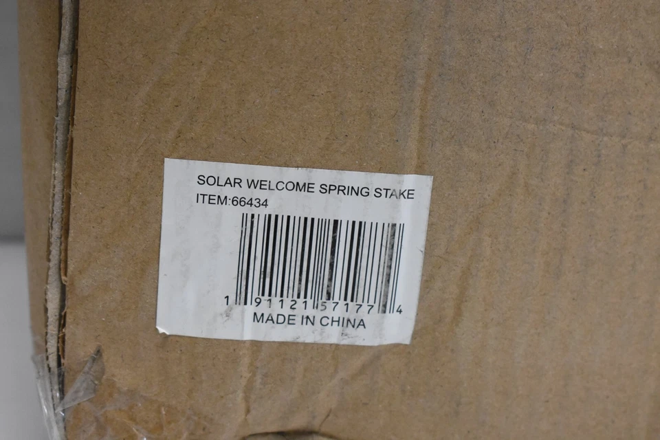 Solar Powered Welcome Spring Outdoor Garden Stake Birds Sitting On Fence - Image 3 of 4