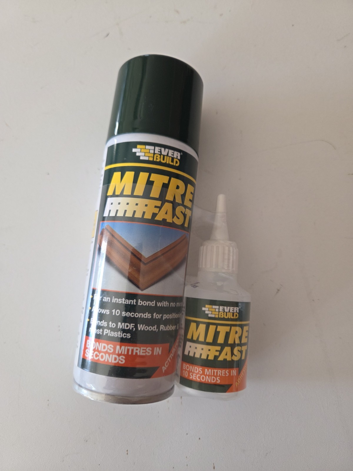 Everbuild Mitre Fast Bonding Kit - 50g Adhesive, 200ml Activator - Image 3