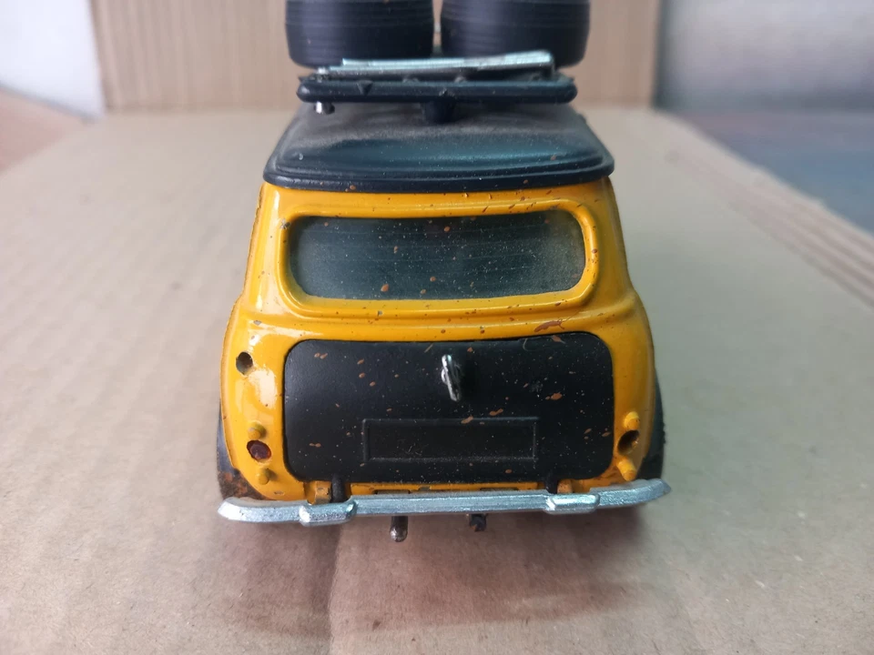 MINI MINOR COOPER  RALLY NACORAL 1:24 MADE IN SPAGNA - Immagine 4 di 4