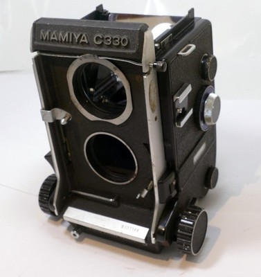 MAMIYA C330 Professional TLR Film Camera Body only ( missing